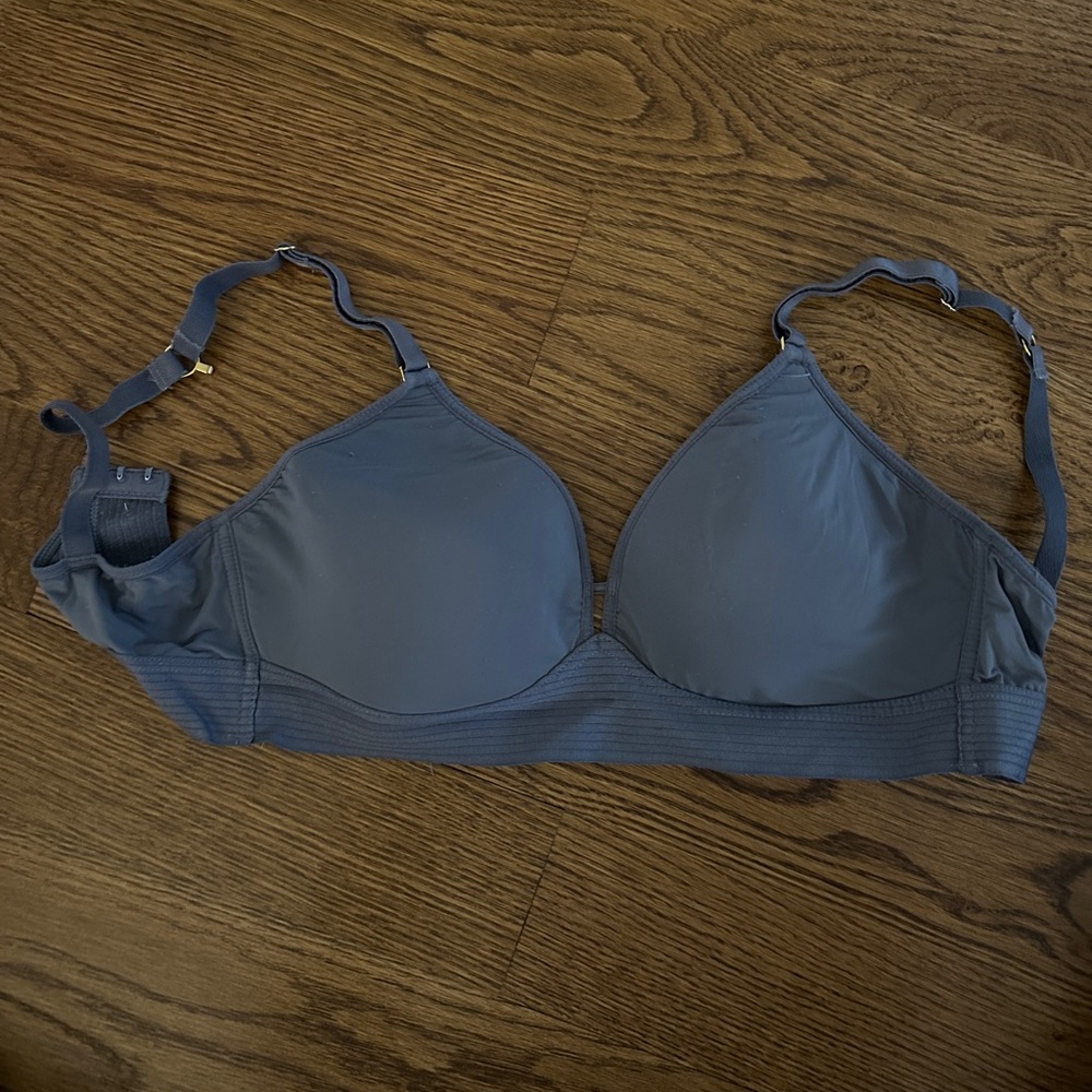 Lively 34c. No wire Women's grey  Bra